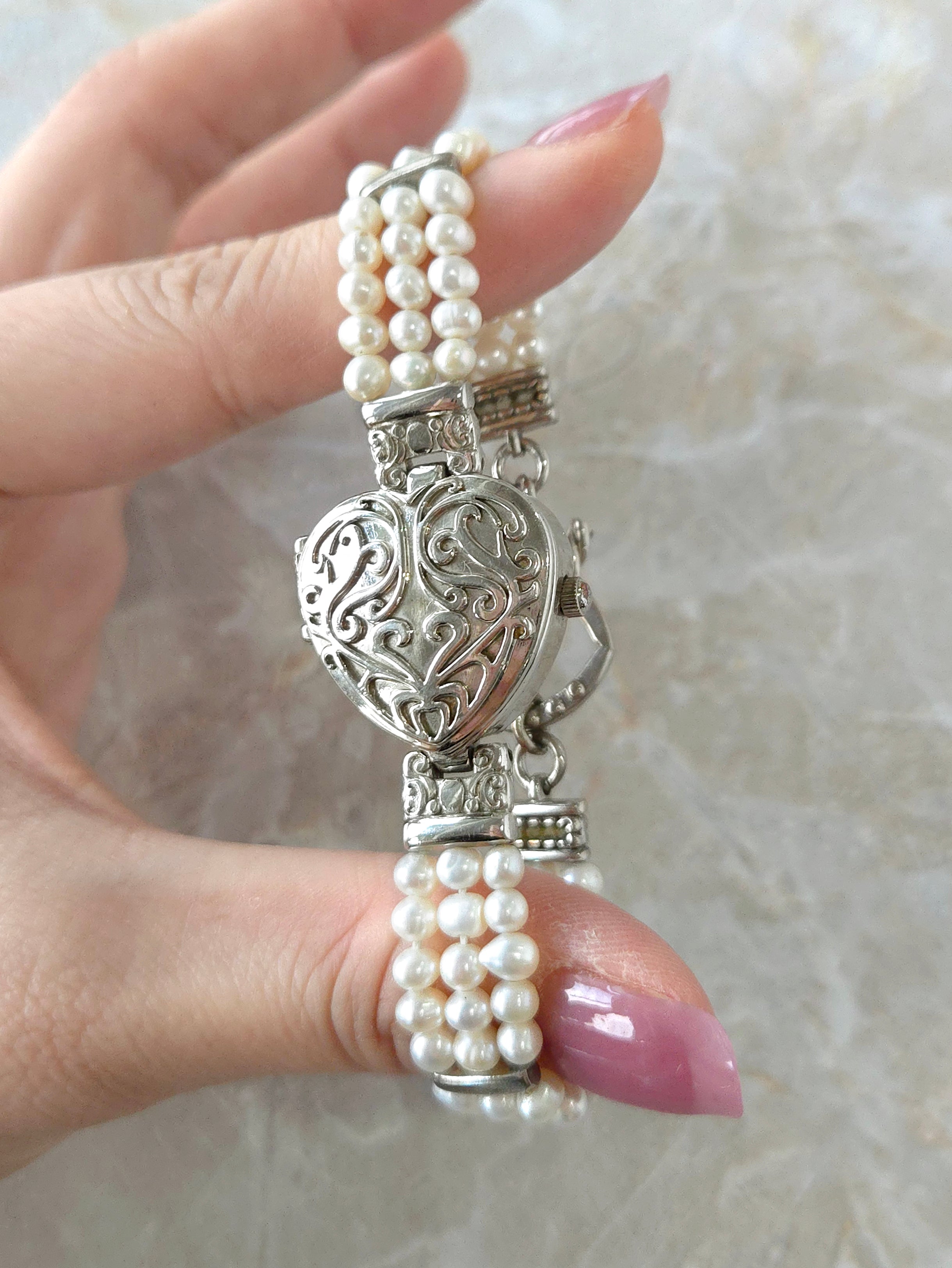 Ornate Heart Pearl Quartz Watch