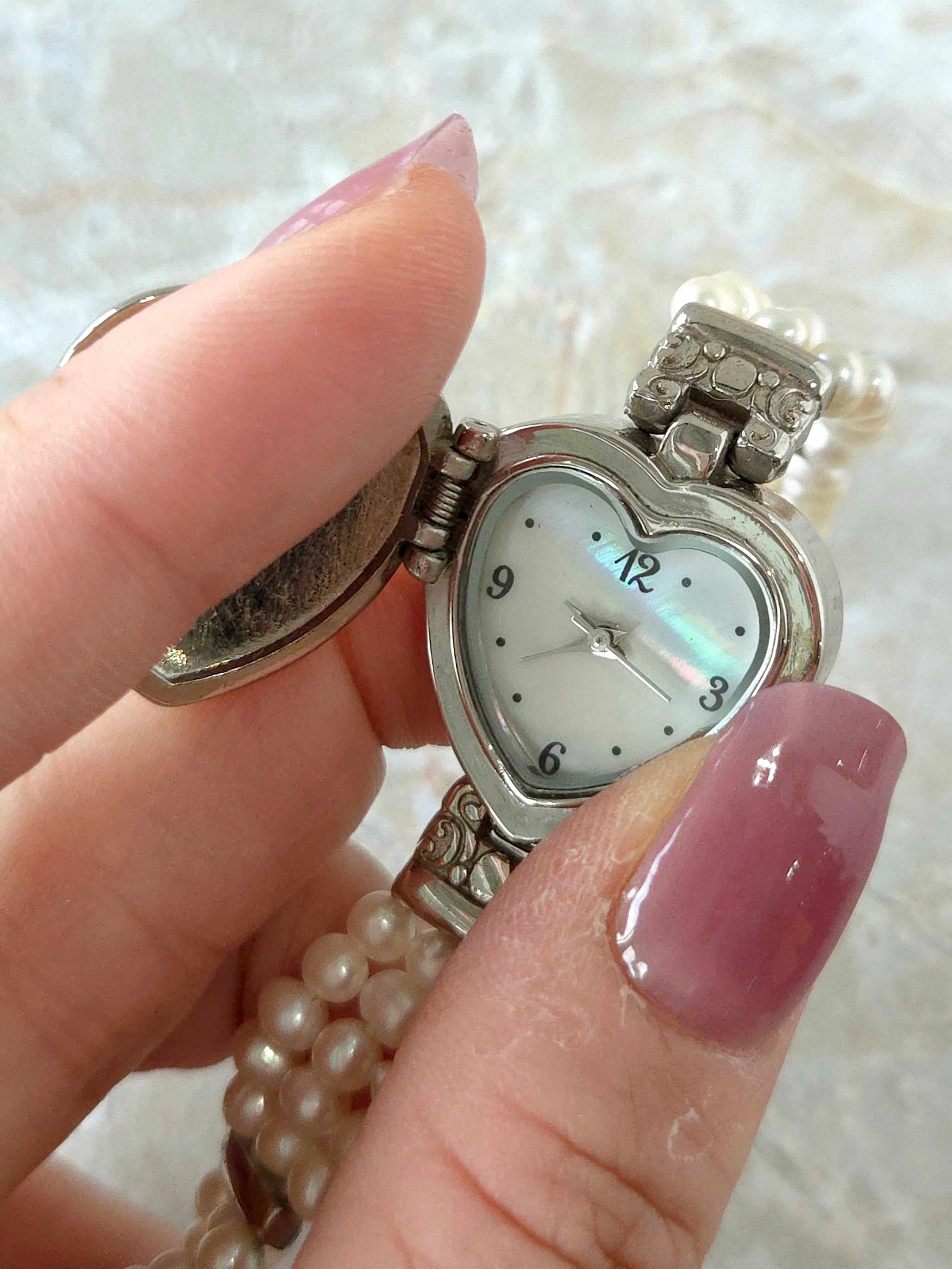 Ornate Heart Pearl Quartz Watch