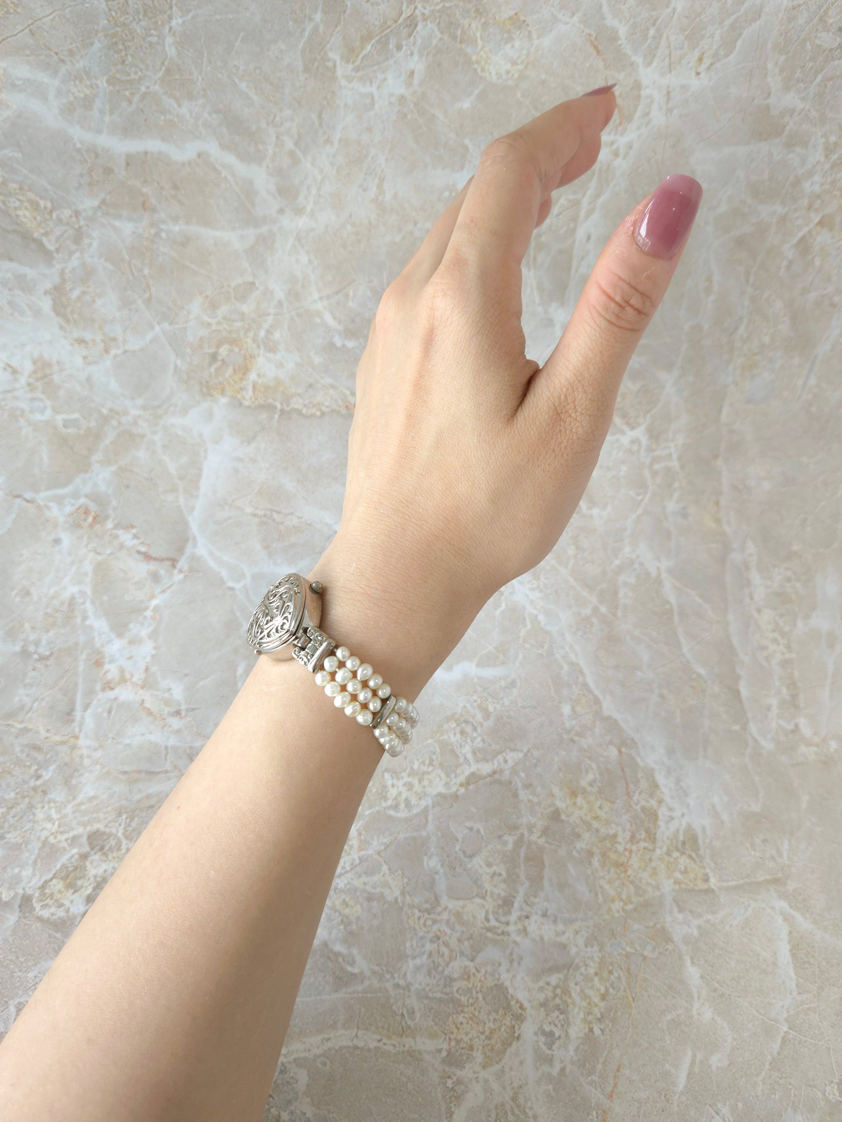 Ornate Heart Pearl Quartz Watch